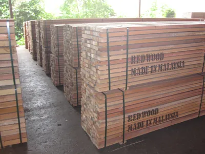 Graded sawn timber stock at the yard — photo 9 of 16