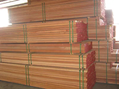 Graded sawn timber stock at the yard — photo 10 of 16