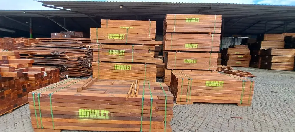 Graded sawn timber stock at the yard — photo 16 of 25